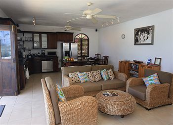 Hope House * Treasure Beach