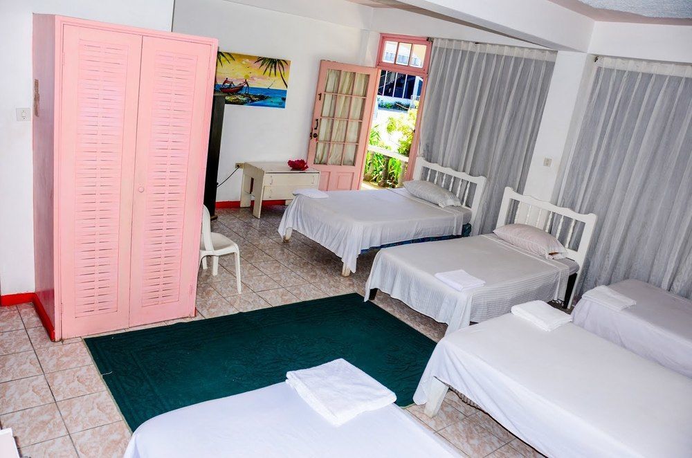 Hotel Marine View