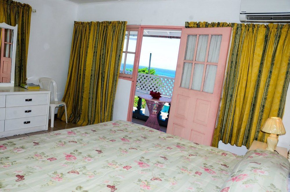 Marine View Ocho Rios