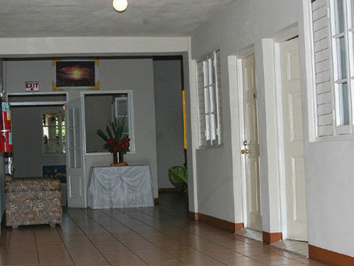Hotel Village Ocho Rios