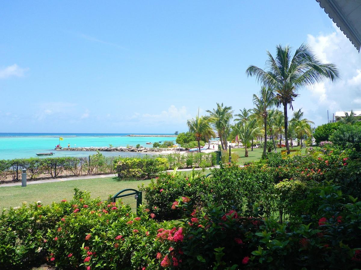 Savannah Guadeloupe * Saint-Francois (Grande-Terre)