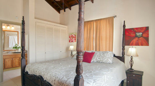 Mandela Court Aparthotel