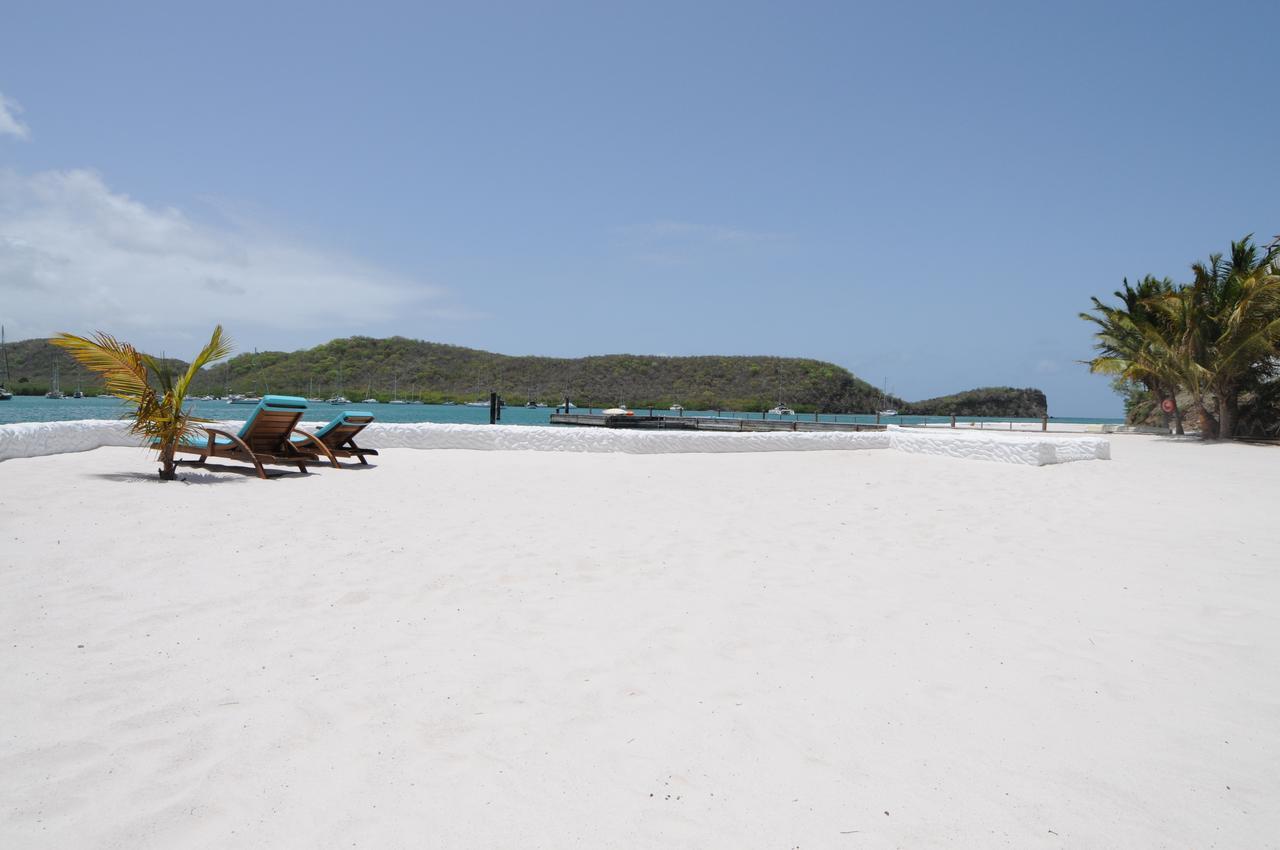 Mount Hartman Bay Estate Hotel