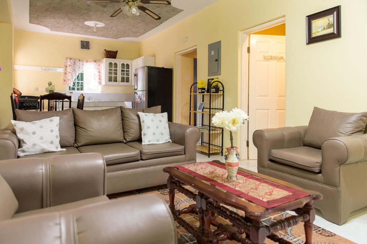 Relax In Sunny Montego Bay, Jamaica Homestay *
