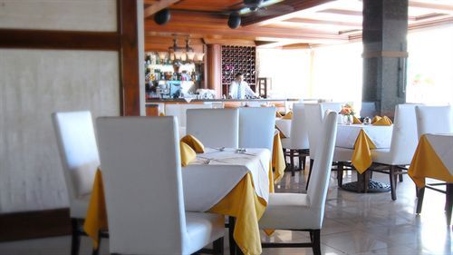 Century Plaza 3*
