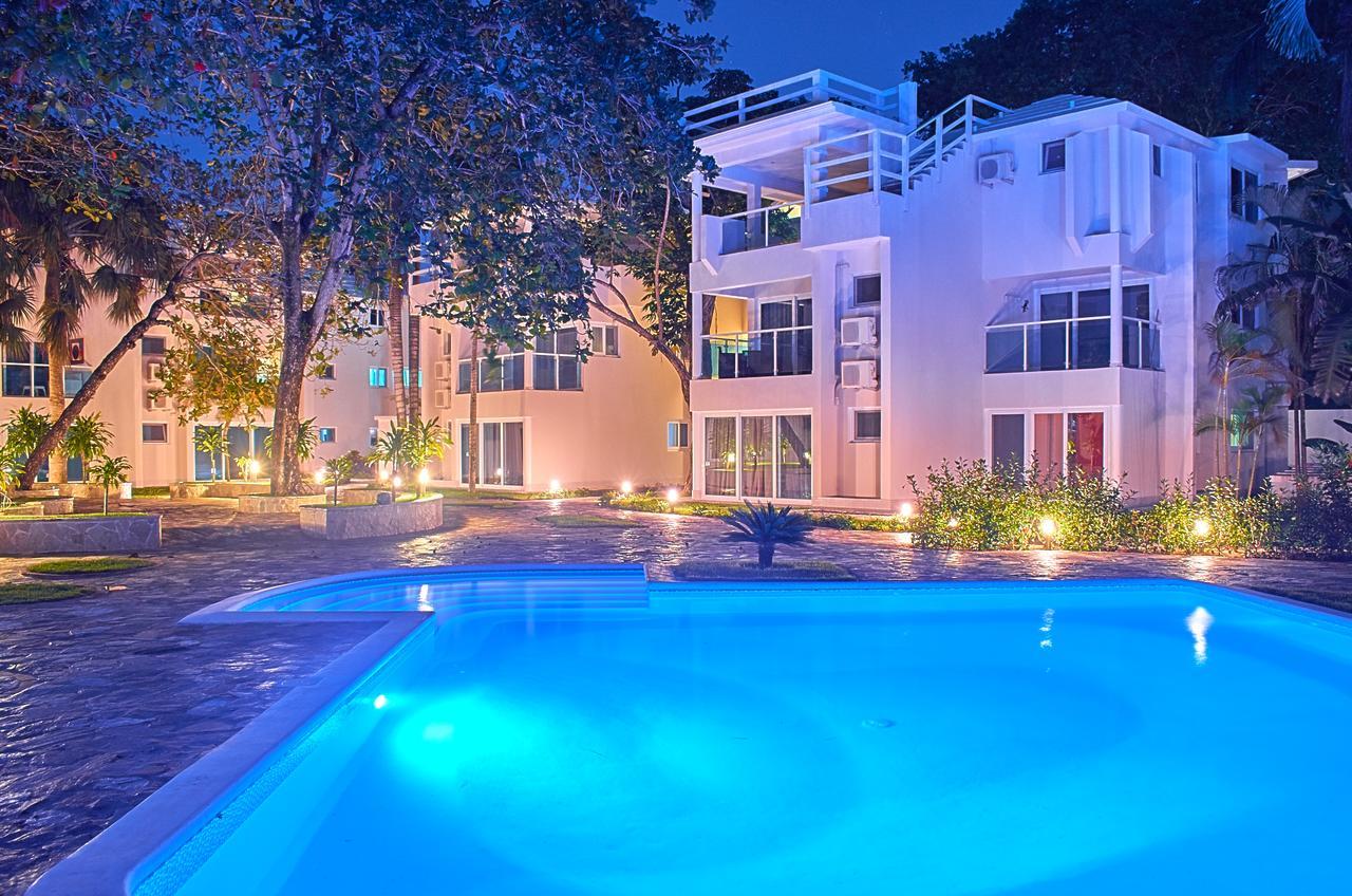 Tropical Casa Laguna Hotel 4*