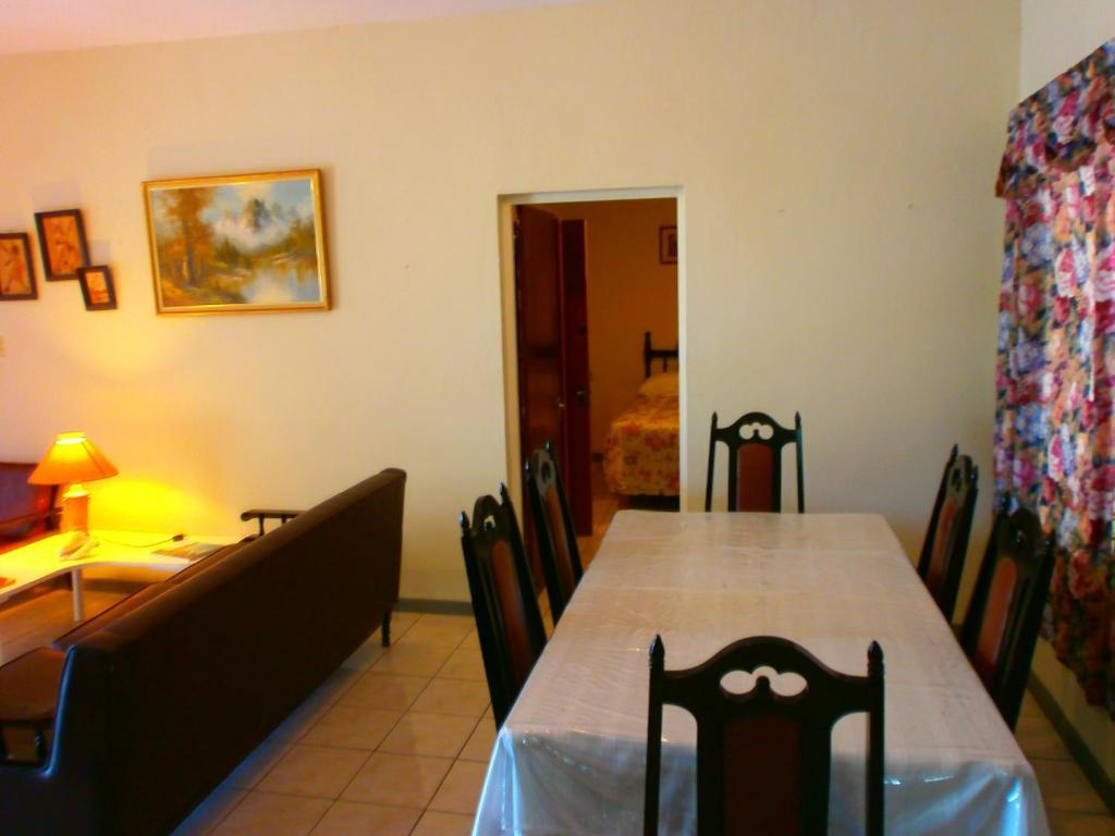 Palm View Hotel 2*
