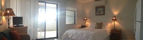 Hotel Coconut Coast Contant (Saint John)