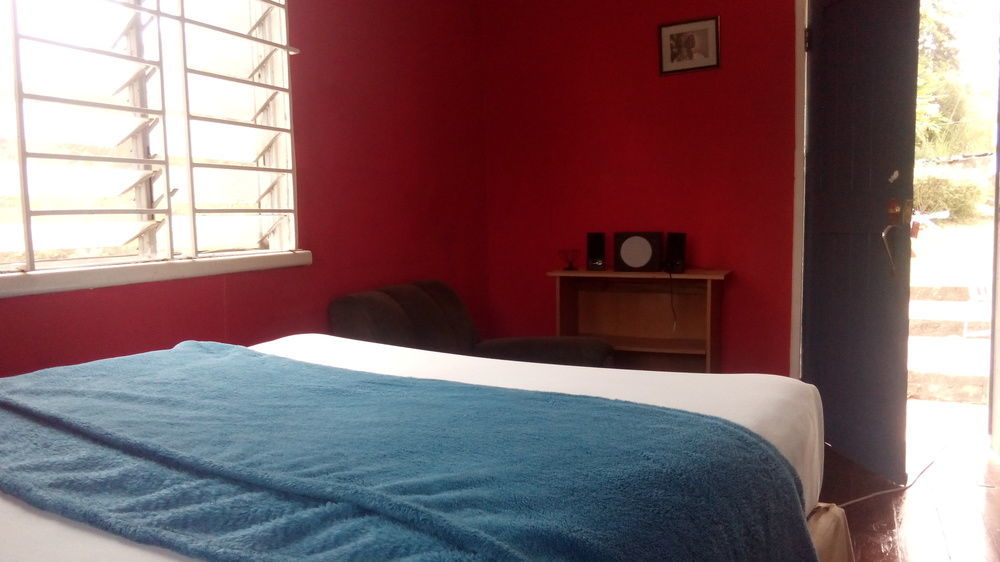 Kingsworth Bed & Breakfast 2*