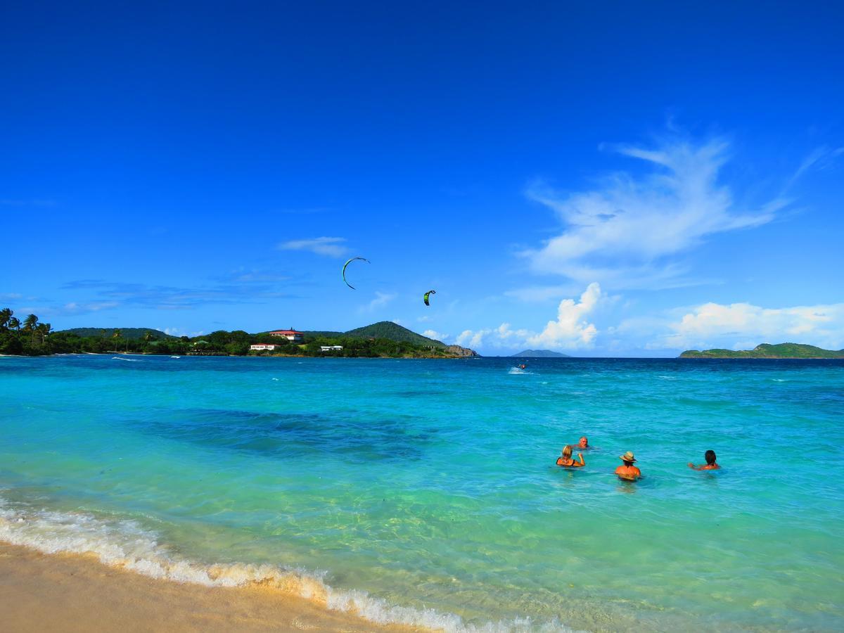 Resort 2br Luxury Beachfront Duplex On Sapphire Iii 3*