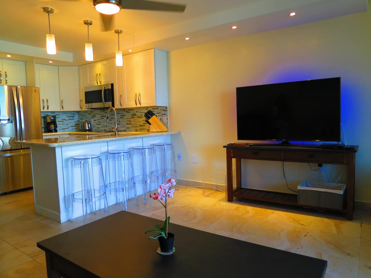Resort 2br Luxury Beachfront Duplex On Sapphire Iii