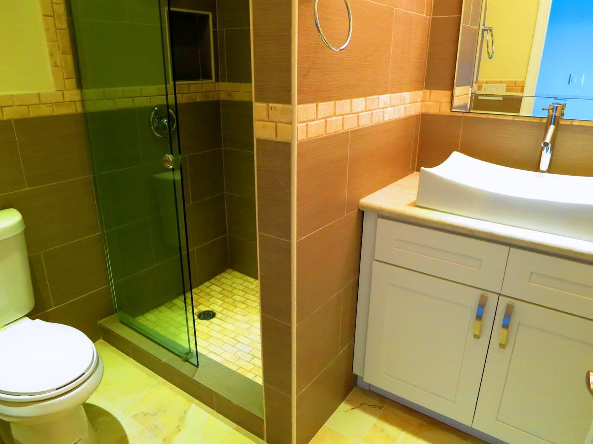 Resort 2br Luxury Beachfront Duplex On Sapphire Iii