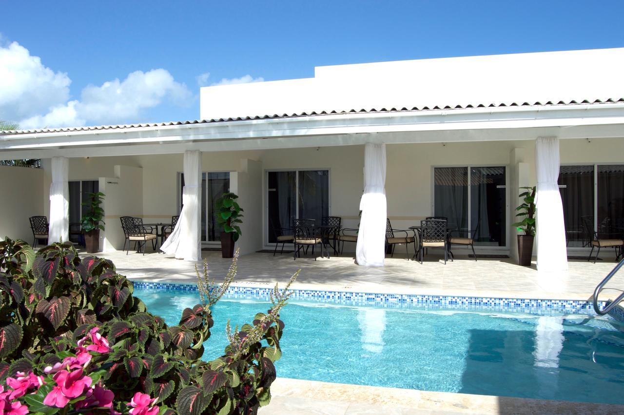 Aruba Suites Albergue Palm Beach