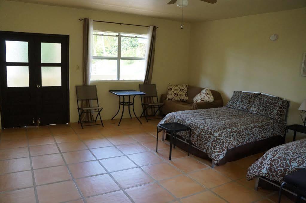 Guest house Hacienda Moyano 3*