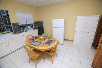 Hewanorra Gardens Guest house Vieux Fort