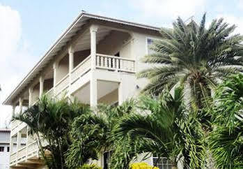Hotel Island