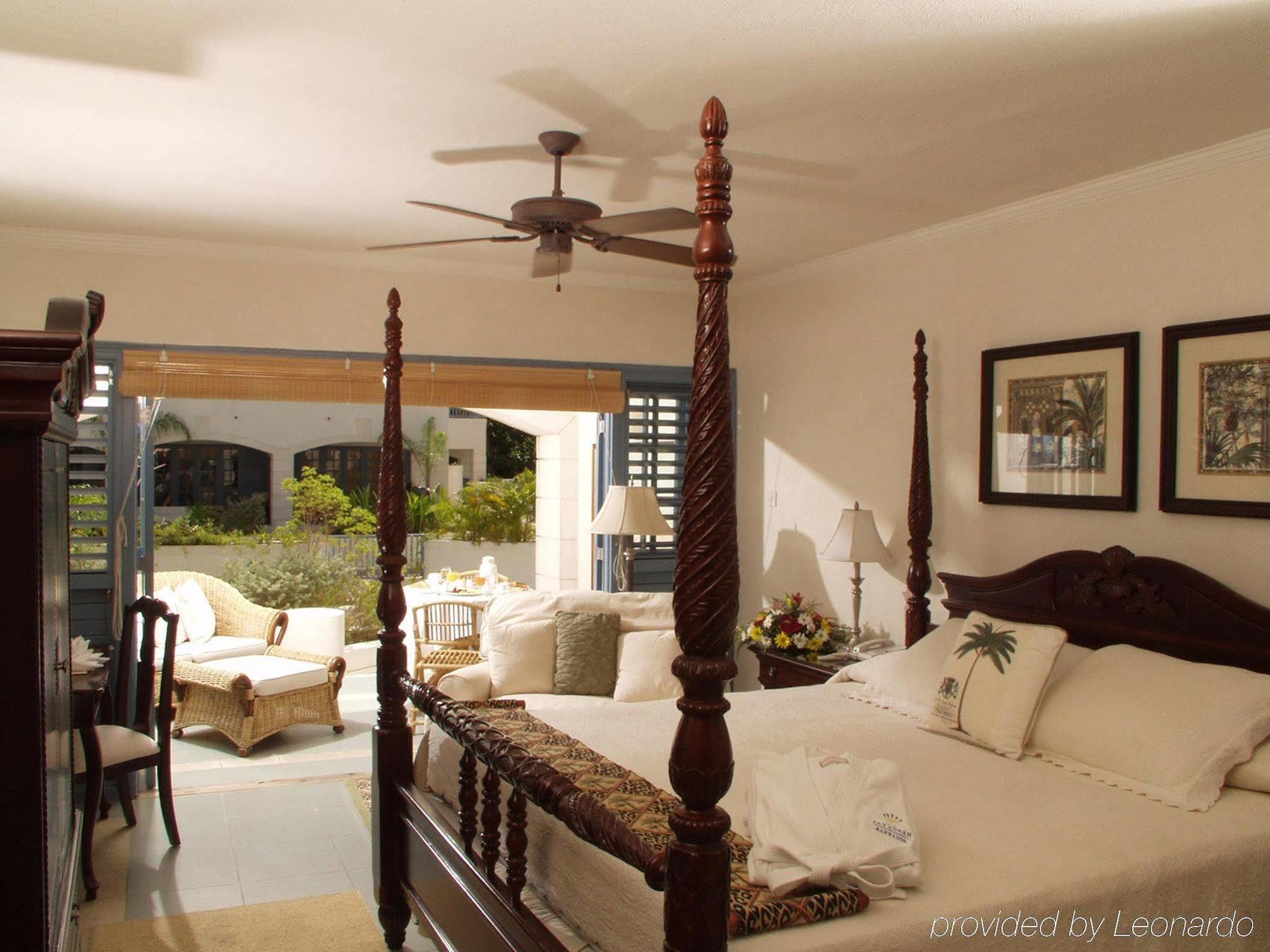 Savannah Beach Hotel