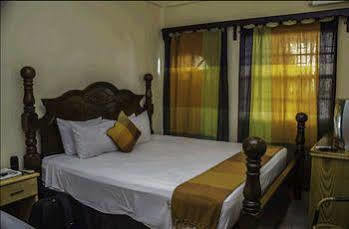 Hotel Rich View