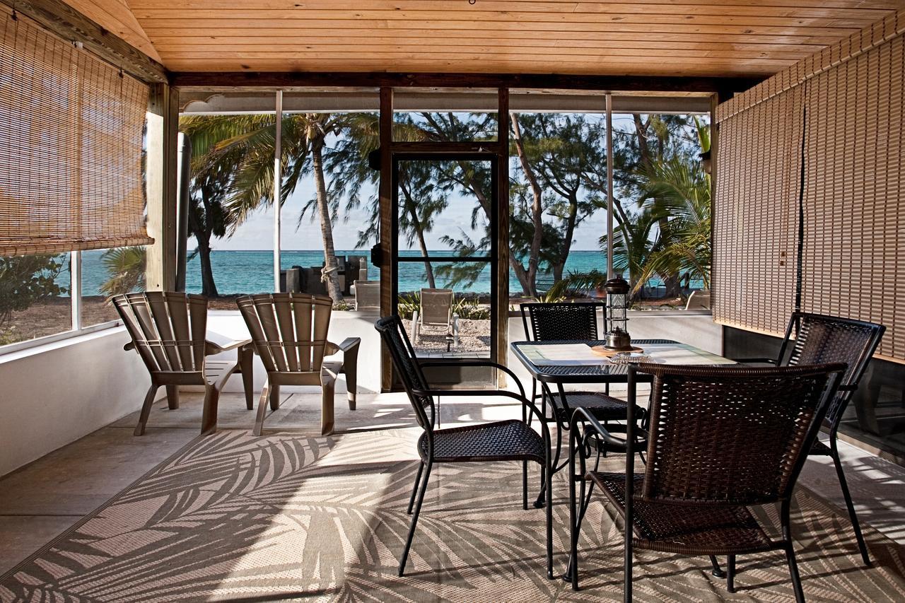 Hollywood Turks And Caicos