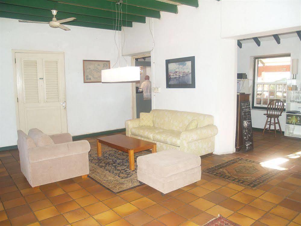 Daniel - Plantation House