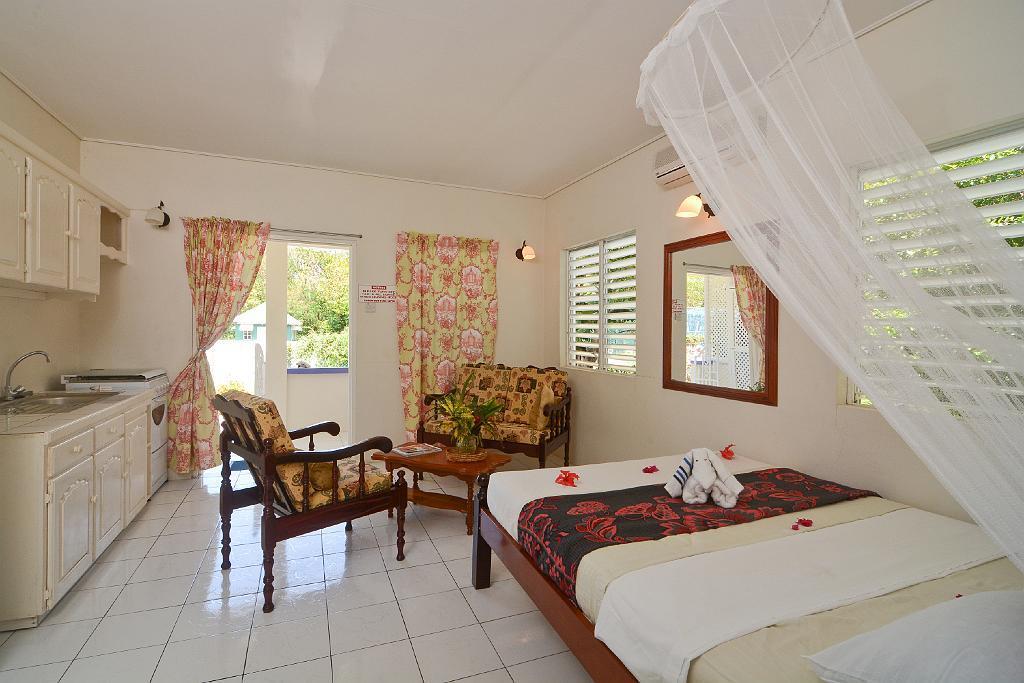 Keegan's Beachside Hotel,apartments And Hotel