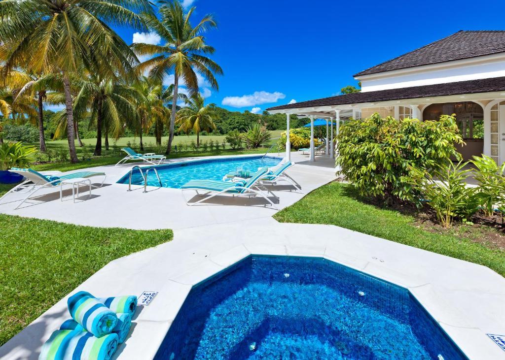 Coconut Grove 1, Luxury By Island *