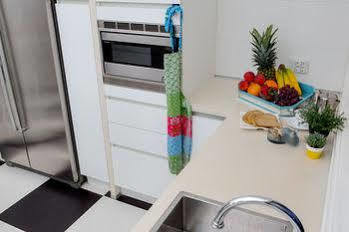 Modern Aruba Hotel 3*