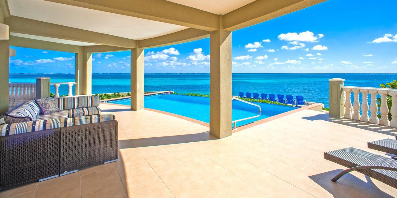 Cayman Castle * East End