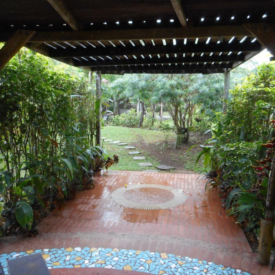 At The Sea And Jungle * Triganá