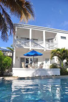 Hotel Shoal Bay 3*