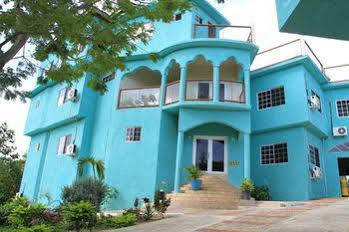 Hotel Sky Blue 3*