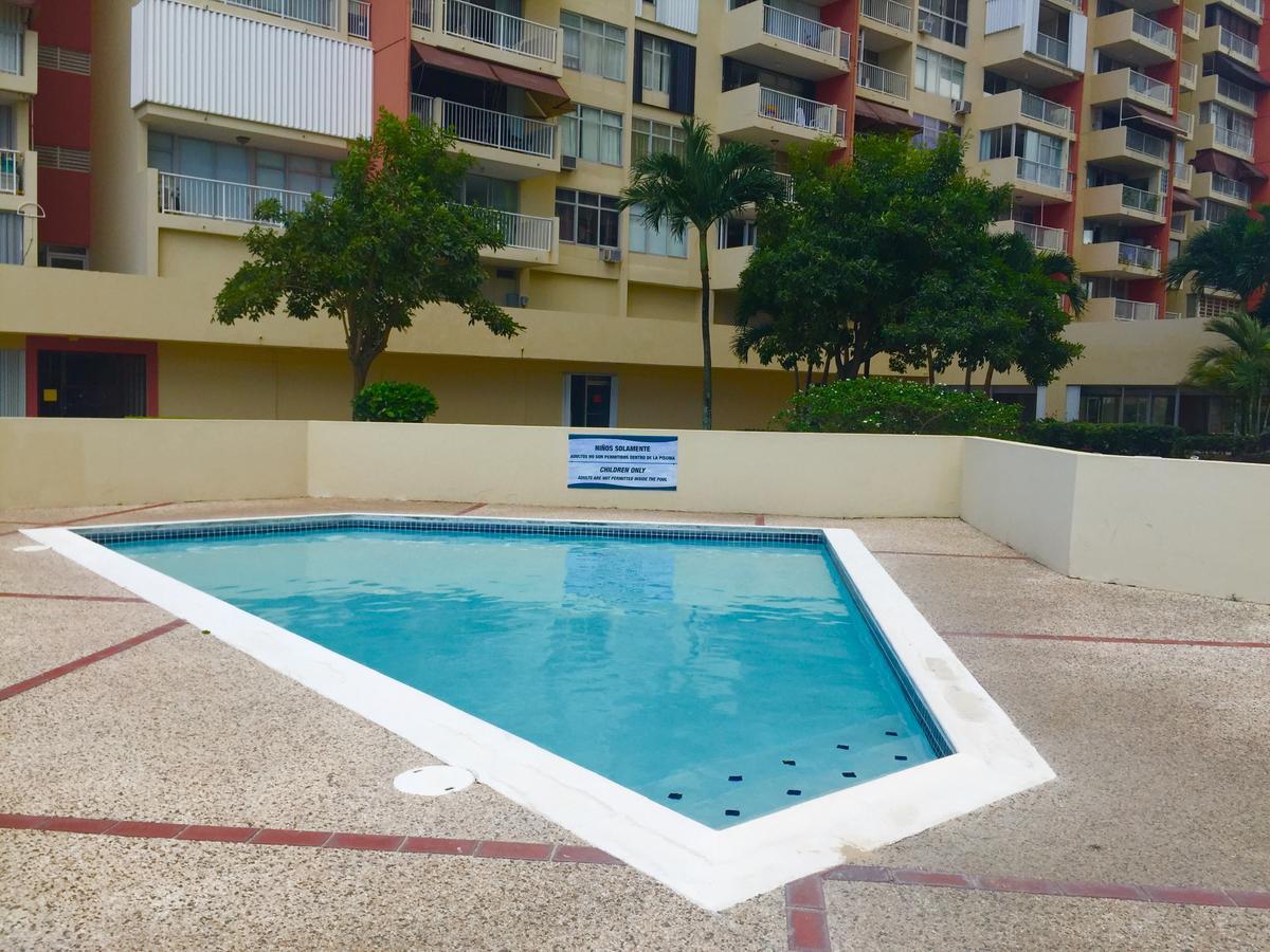 Coral Beach Beachfront Family Studio Apt. * San Juan