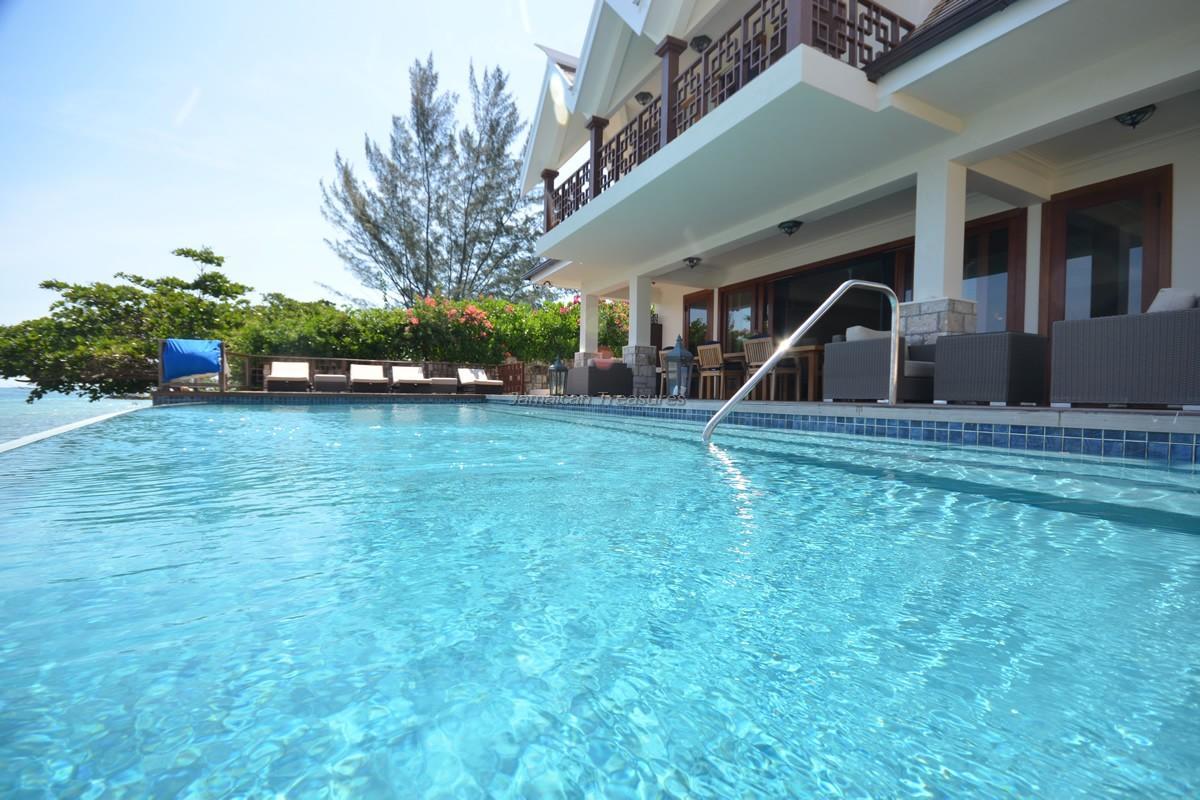 Villa Tallawah Five Bedroom *