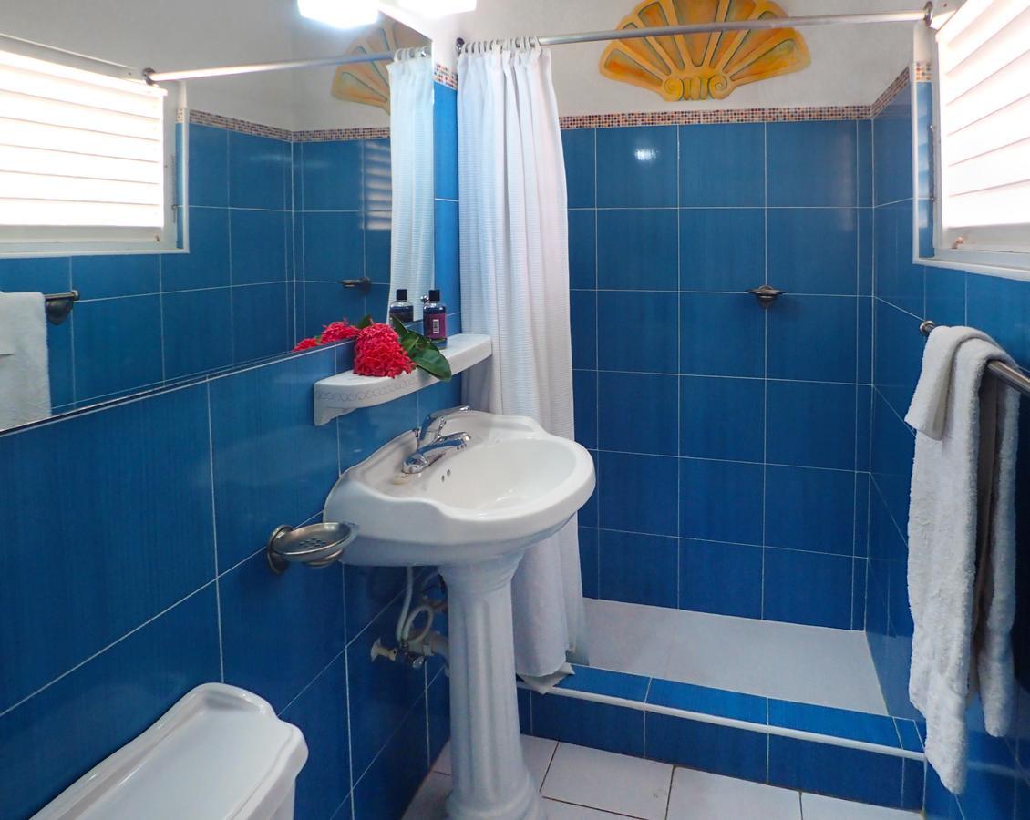 Villa Sea Spray 50 Steps To The Sea Three Bedroom *