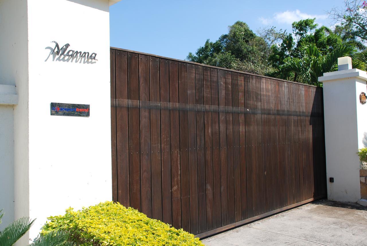 Luxury Sleeps 6, Access, * Montego Bay