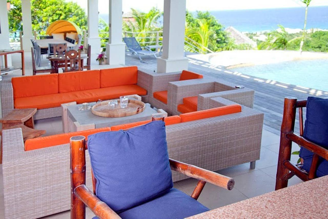 Pousada Luxury Sleeps 6, Access, *