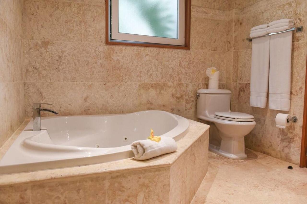 Luxury Oceanview 2 Br/2.5 Ba Apartamento