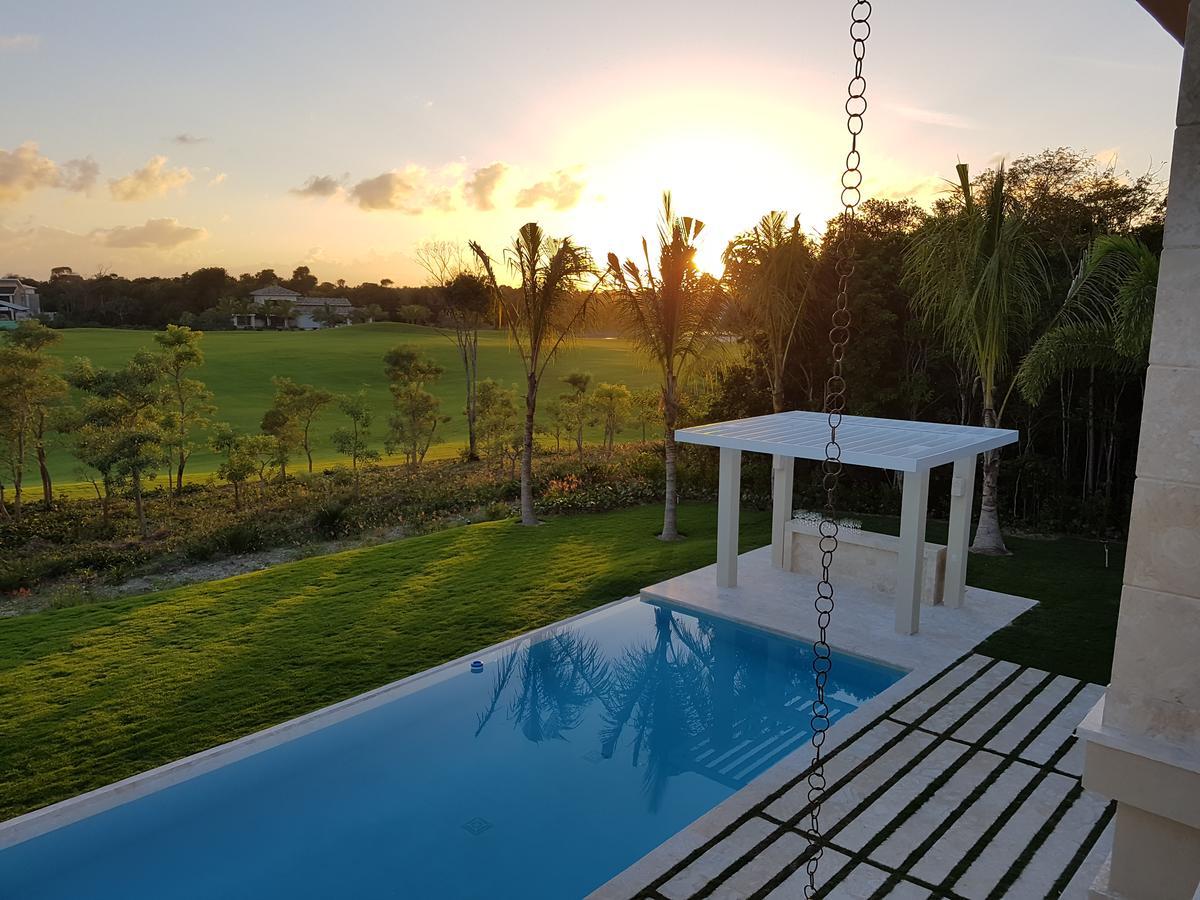 Villa, Hacienda B-23, & Club Villa
