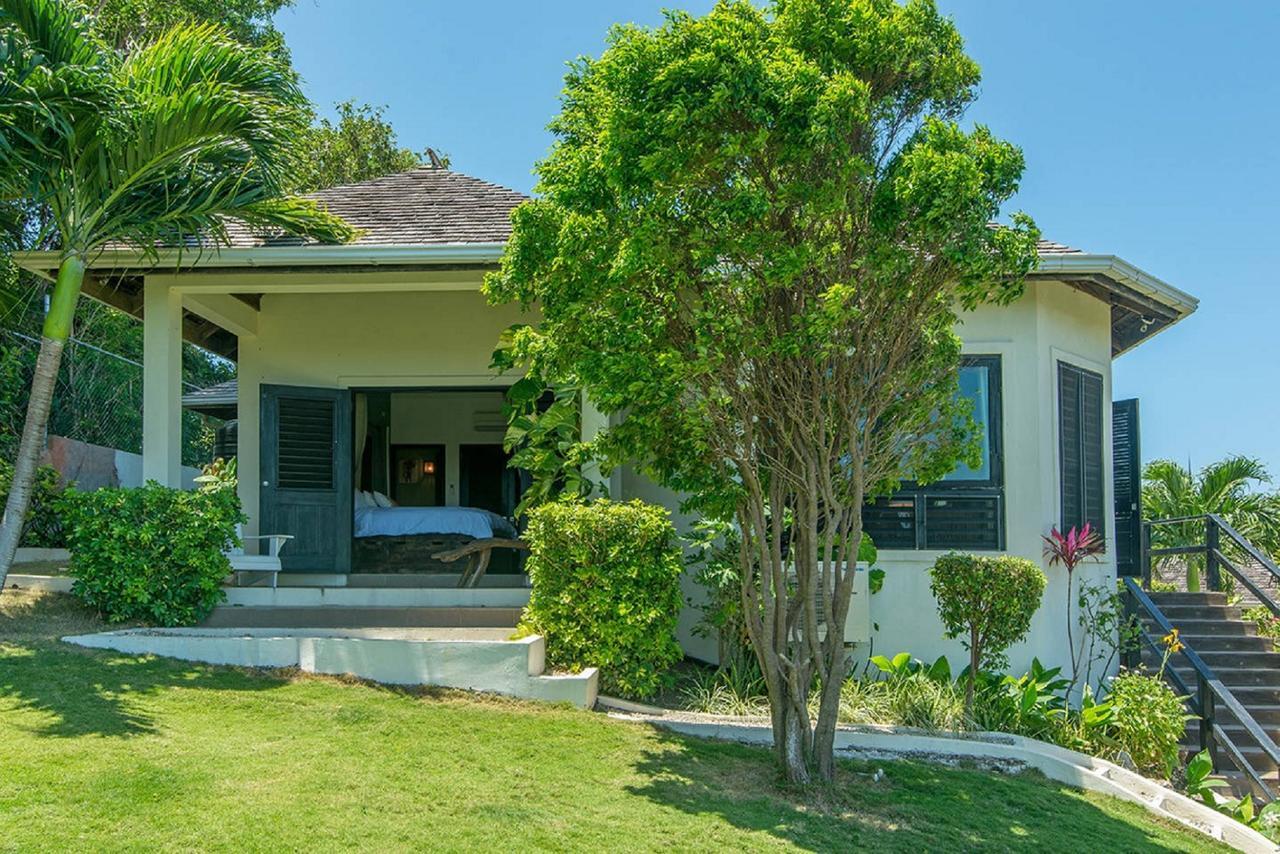 Luxury Sleeps 6, Access,