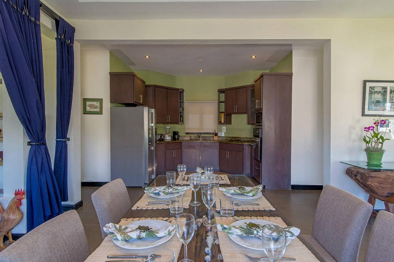 Pousada Luxury Sleeps 6, Access, Montego Bay