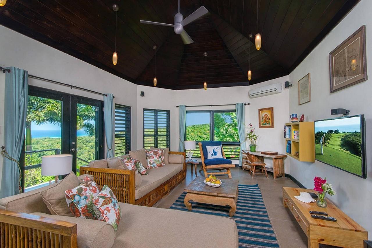 Luxury Sleeps 6, Access, * Montego Bay
