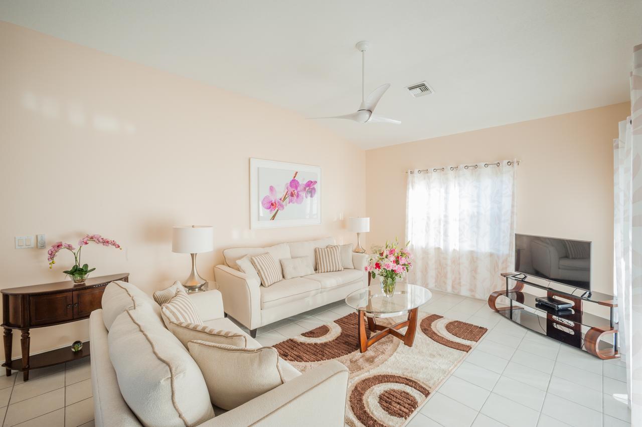 Regal Club Aparthotel George Town