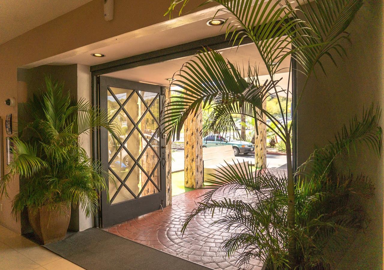 Hotel Curacao Airport 3*