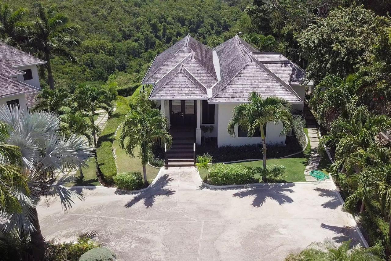 Luxury Sleeps 6, Access, Pousada *