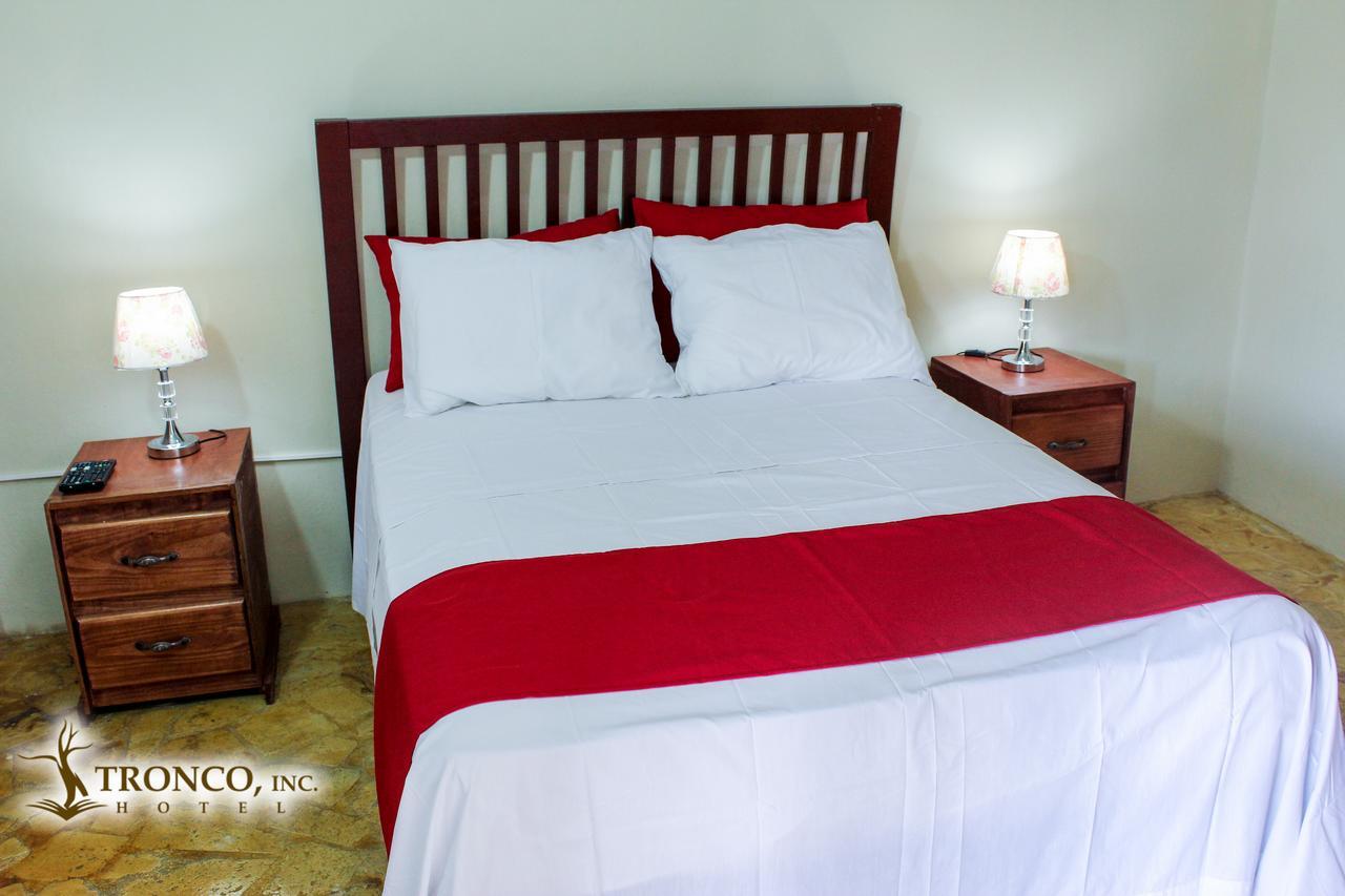 El Tronco Inc Bed & Breakfast