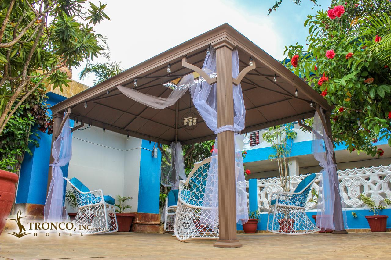 Bed & Breakfast El Tronco Inc