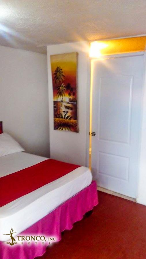 El Tronco Inc Bed & Breakfast 3*
