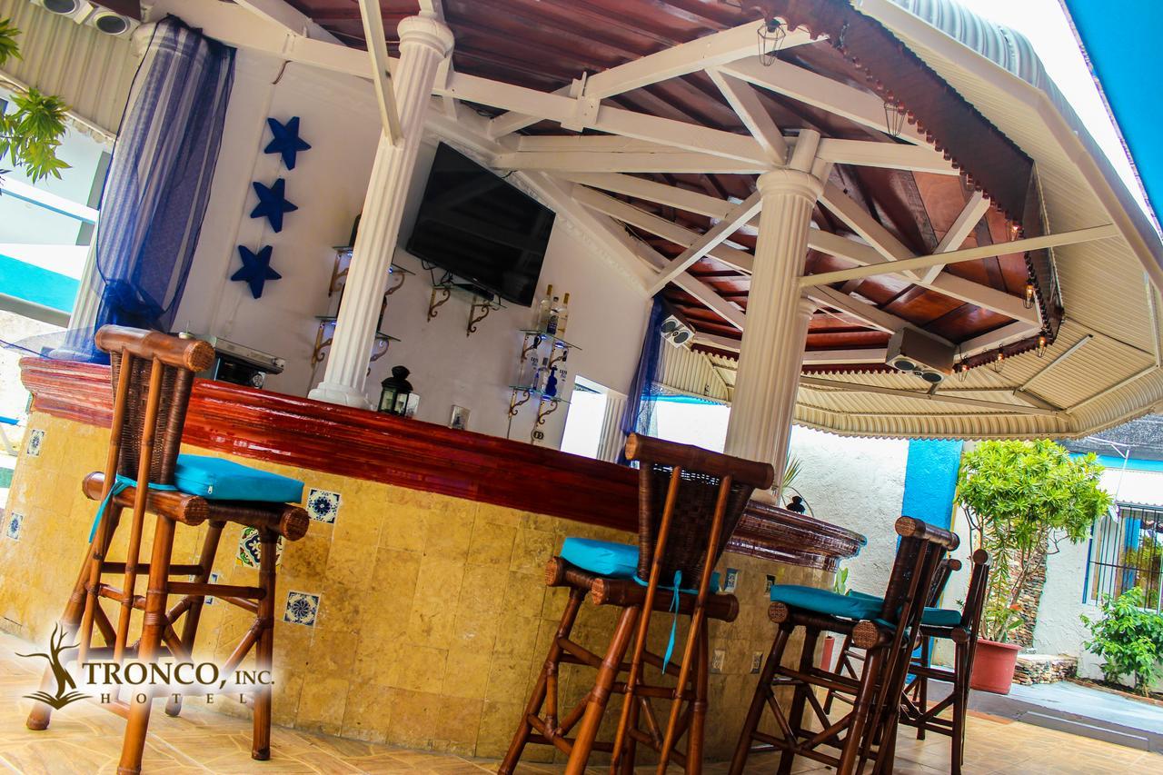 El Tronco Inc Bed & Breakfast Boca Chica