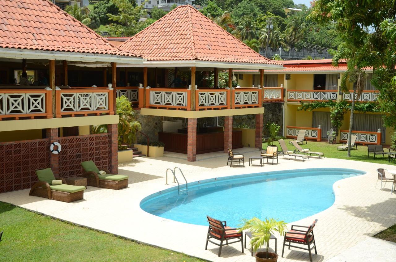 Sunset Shores 3* Kingstown