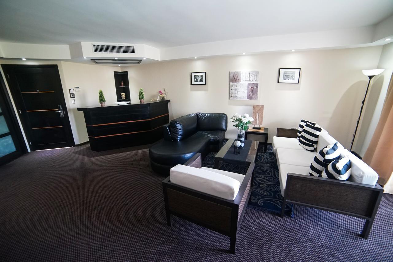 Savoy Boutique 4*